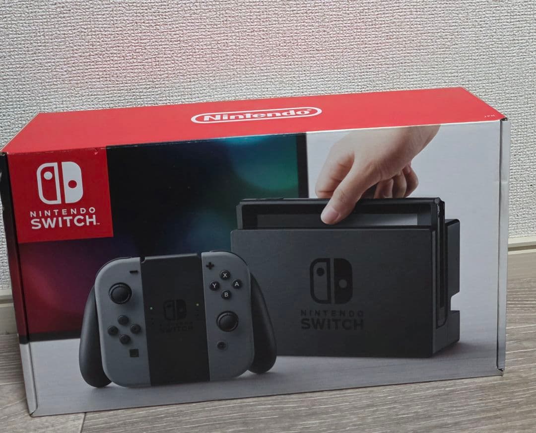Nintendo Switch 本体【目立ったキズなし・動作良好・ケース付き】