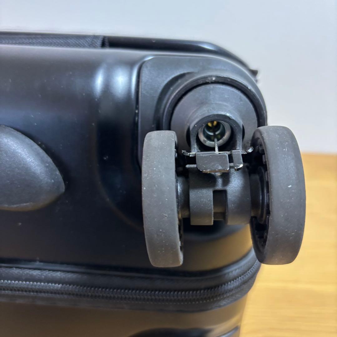 タケオキクチ　キャリーケース　4輪 22L 機内持ち込み　スーツケース　メンズ