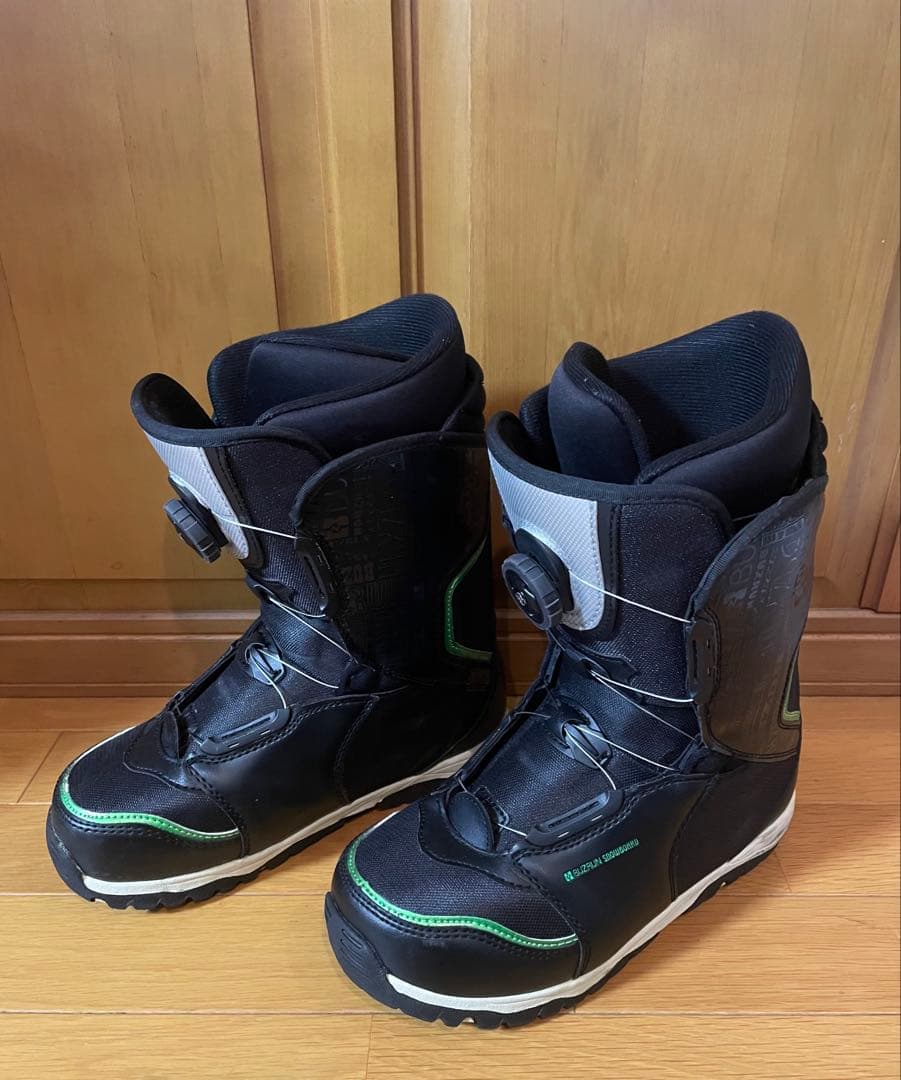 ★美品★BUZRUN スノーボードBOAブーツ ブラック/グリーン　26cm