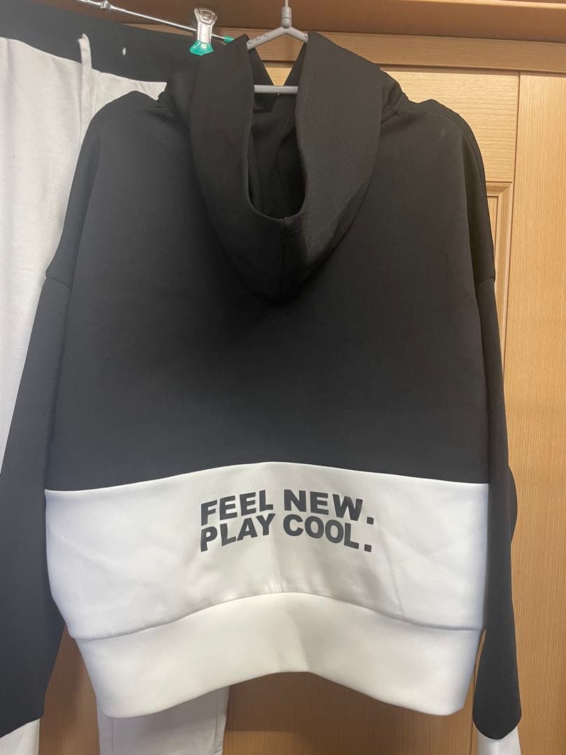 サ*な様 ★新品未使用近★Ping ピン　レディースパーカー