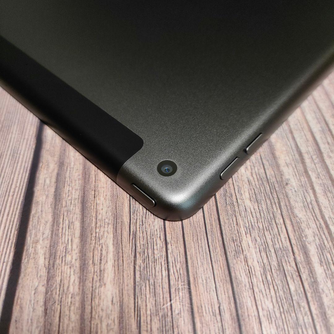 Apple iPad 第7世代 32GB 新品近い