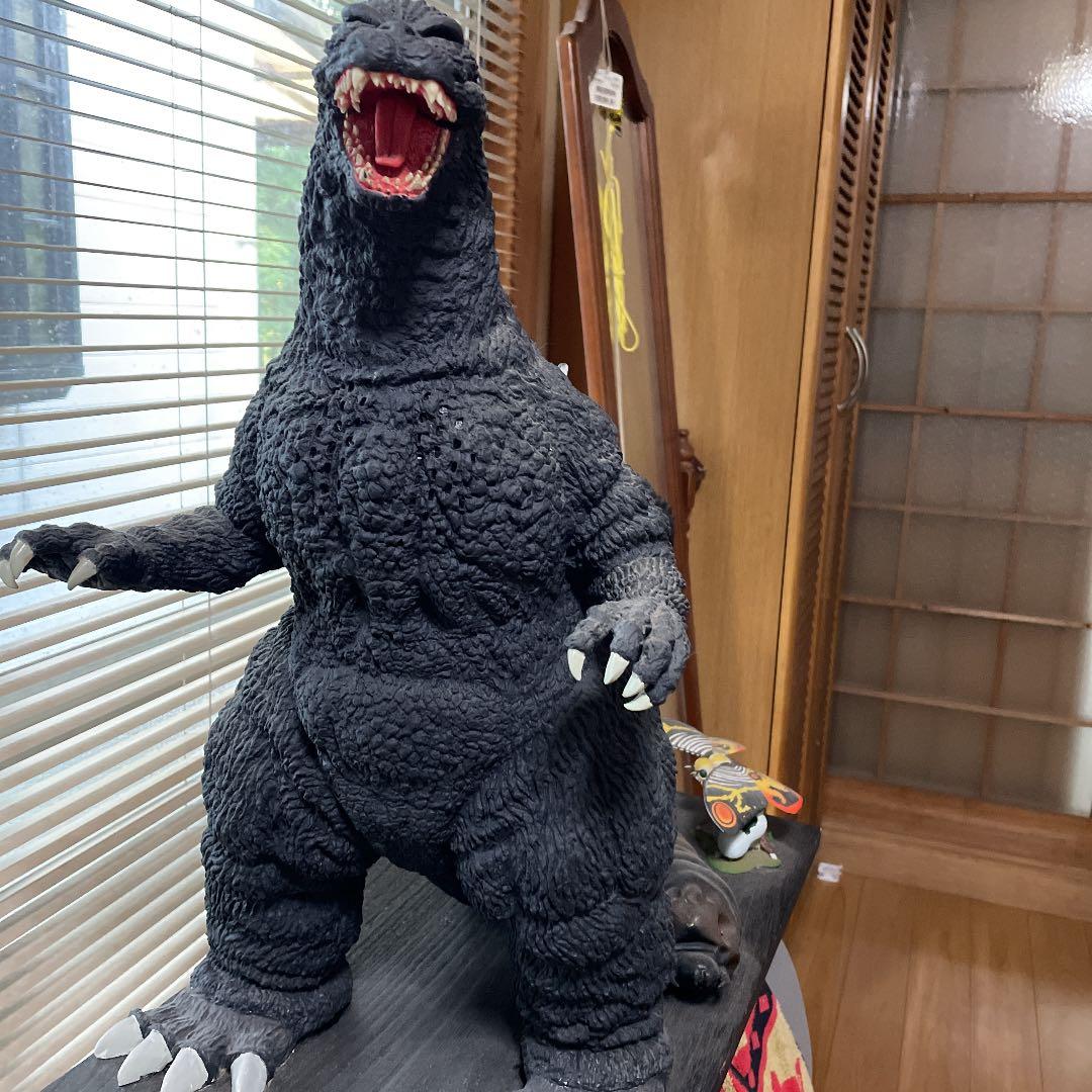 ゴジラと幼虫モスラ（親モスラおまけ）