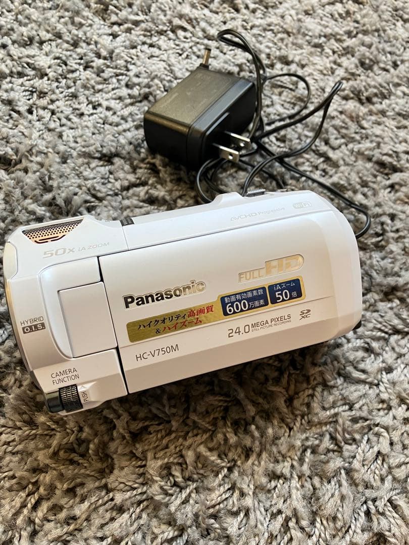 Panasonic HC-V750M ビデオカメラ本体・充電器のみ