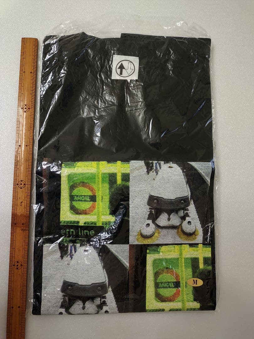 ハイロウズ新品未開封 Tシャツ サイズM レア貴重品