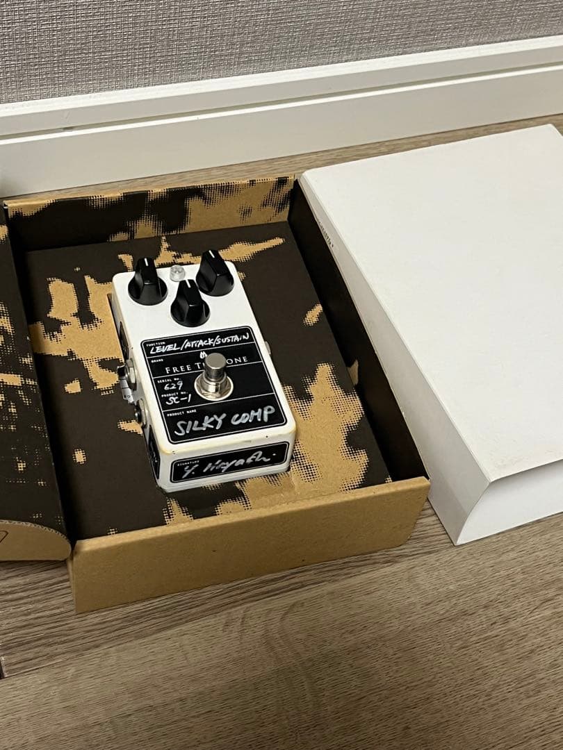 ギター FREE THE TONE SILKY COMP