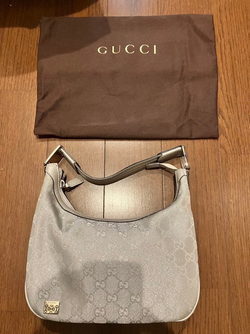 GUCCI グレー ショルダーバッグ 保存袋付き