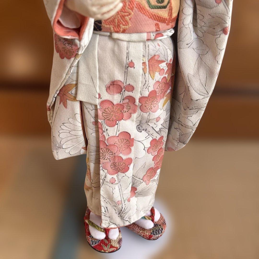 日本人形 着物 白・ピンク・赤