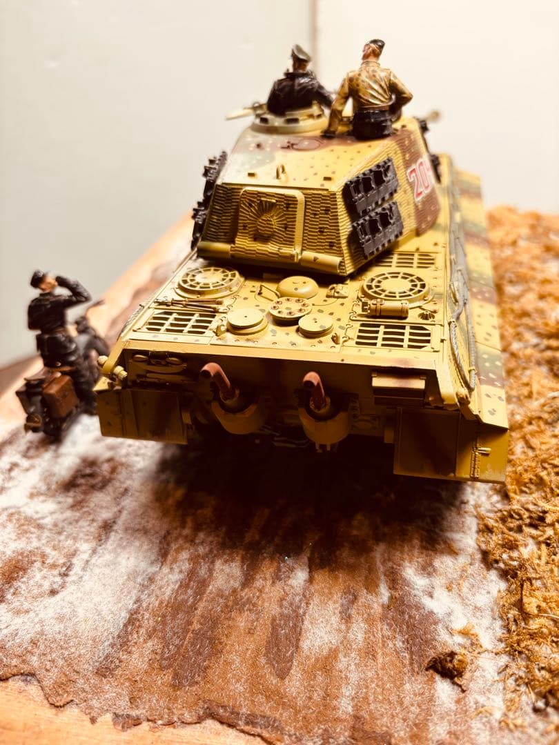 タミヤ1／35 ドイツ軍　キングタイガー