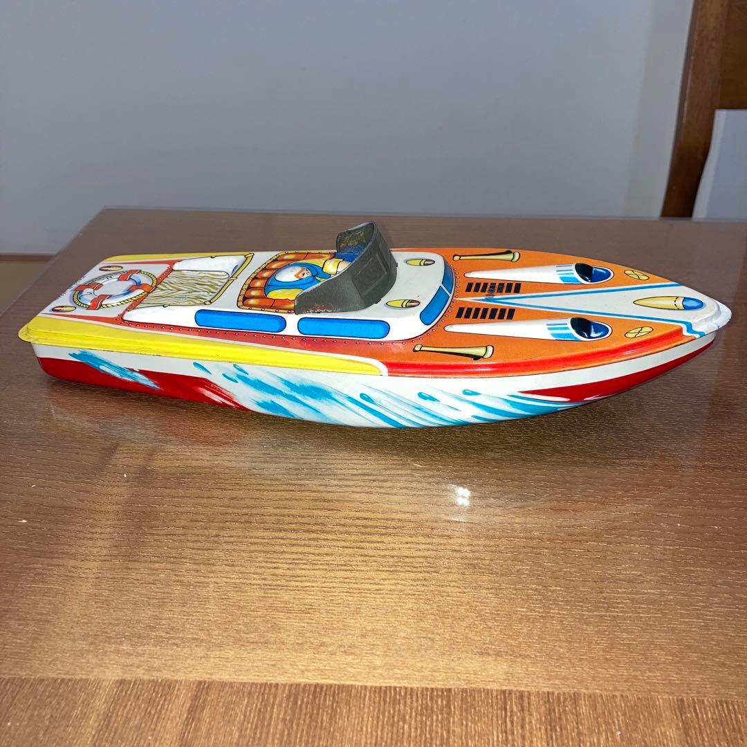 ブリキのオモチャ　ボート
