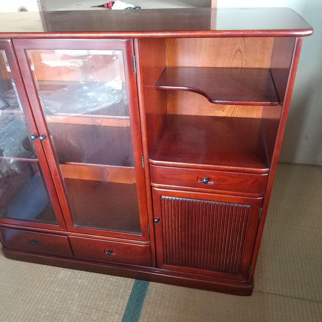 カリモク　karimoku ガラス扉付き収納家具