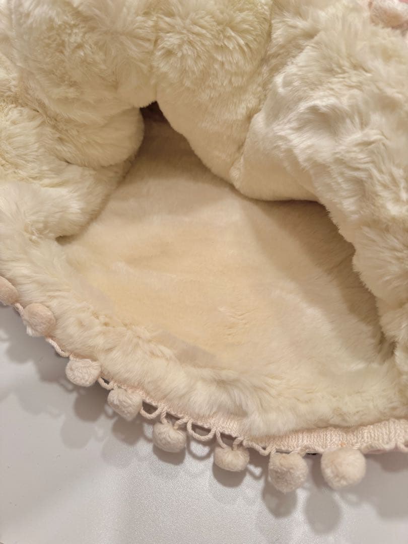 ★新品未使用★ふわふわ暖かい リボン柄ファーベッド リバーシブル 小型犬 小動物