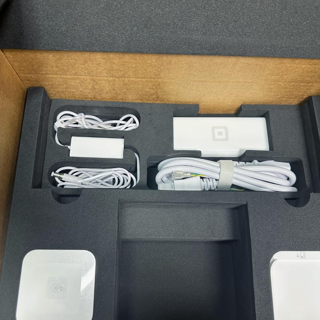 Square Stand 新品未使用／iPad 美品 セット