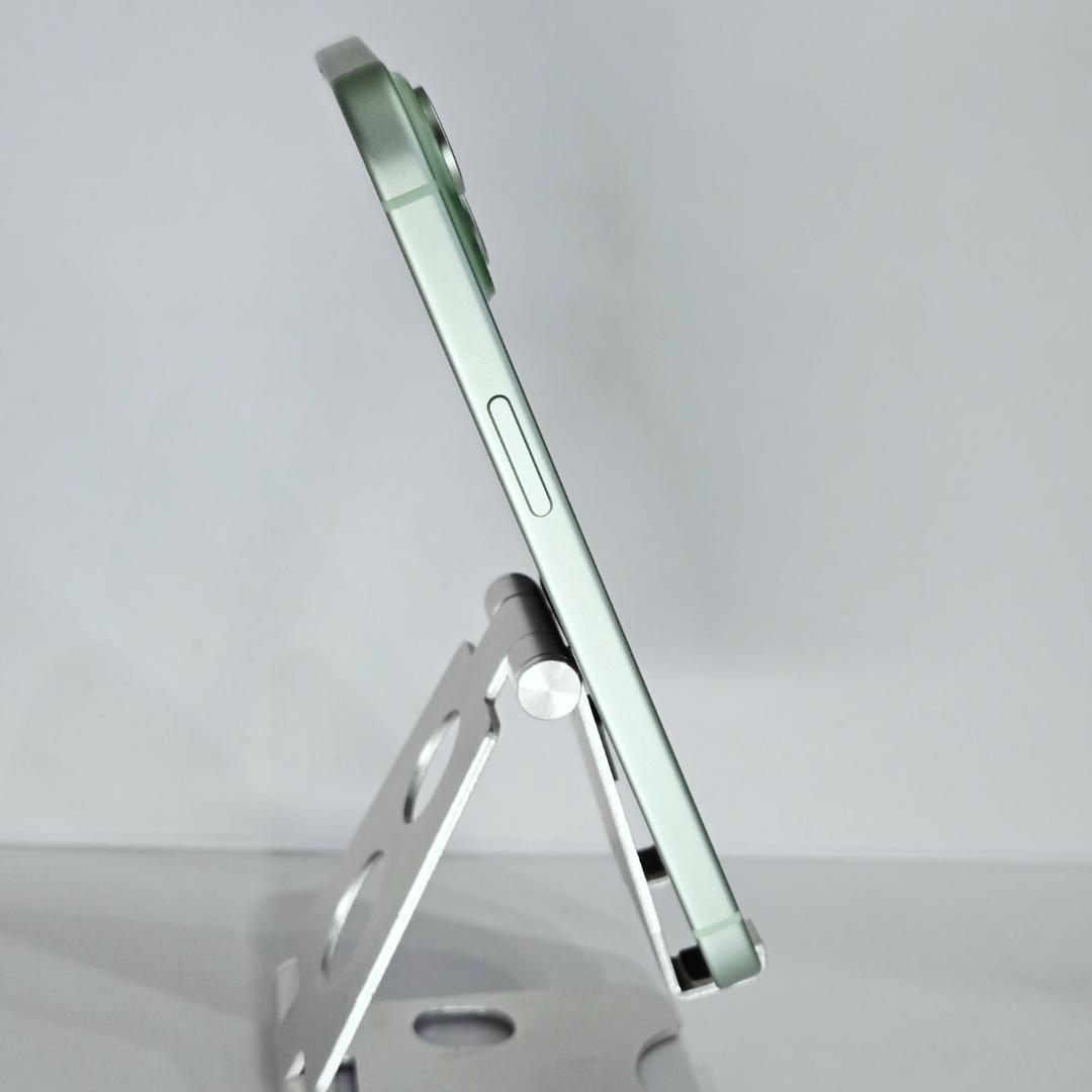 10 iPhone15 グリーン SIMフリー 極美品