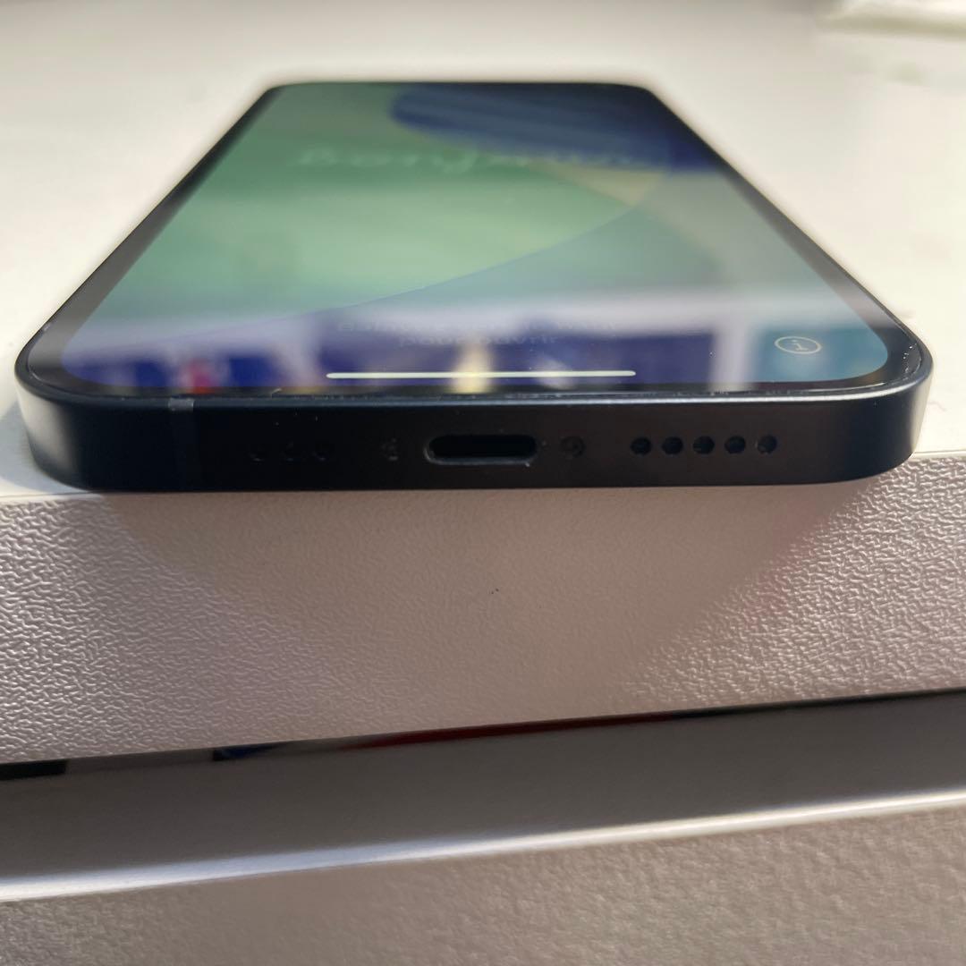 Apple iPhone 12 ブラック 本体