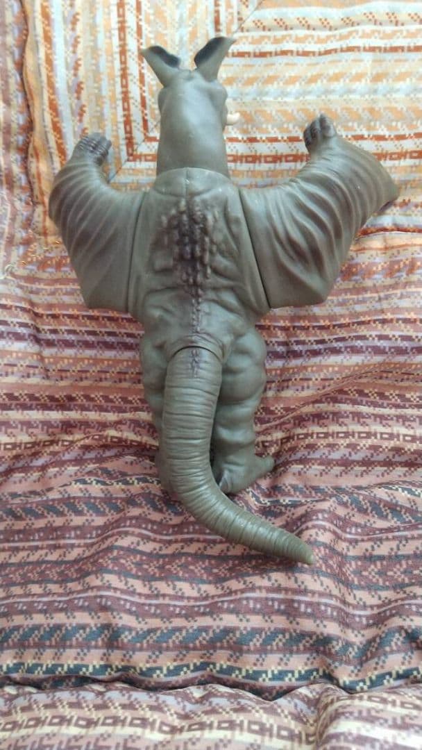 ウルトラマン 怪獣 チャンドラー ソフビ 交渉可