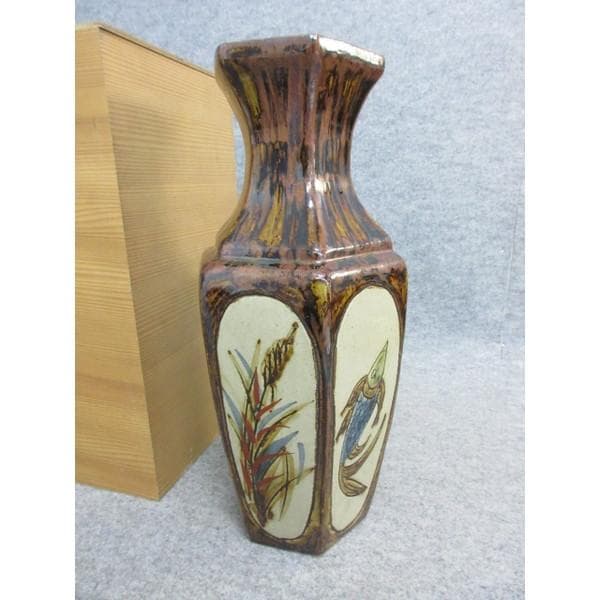 琉球やちむん魚文六角瓶 [B27001]