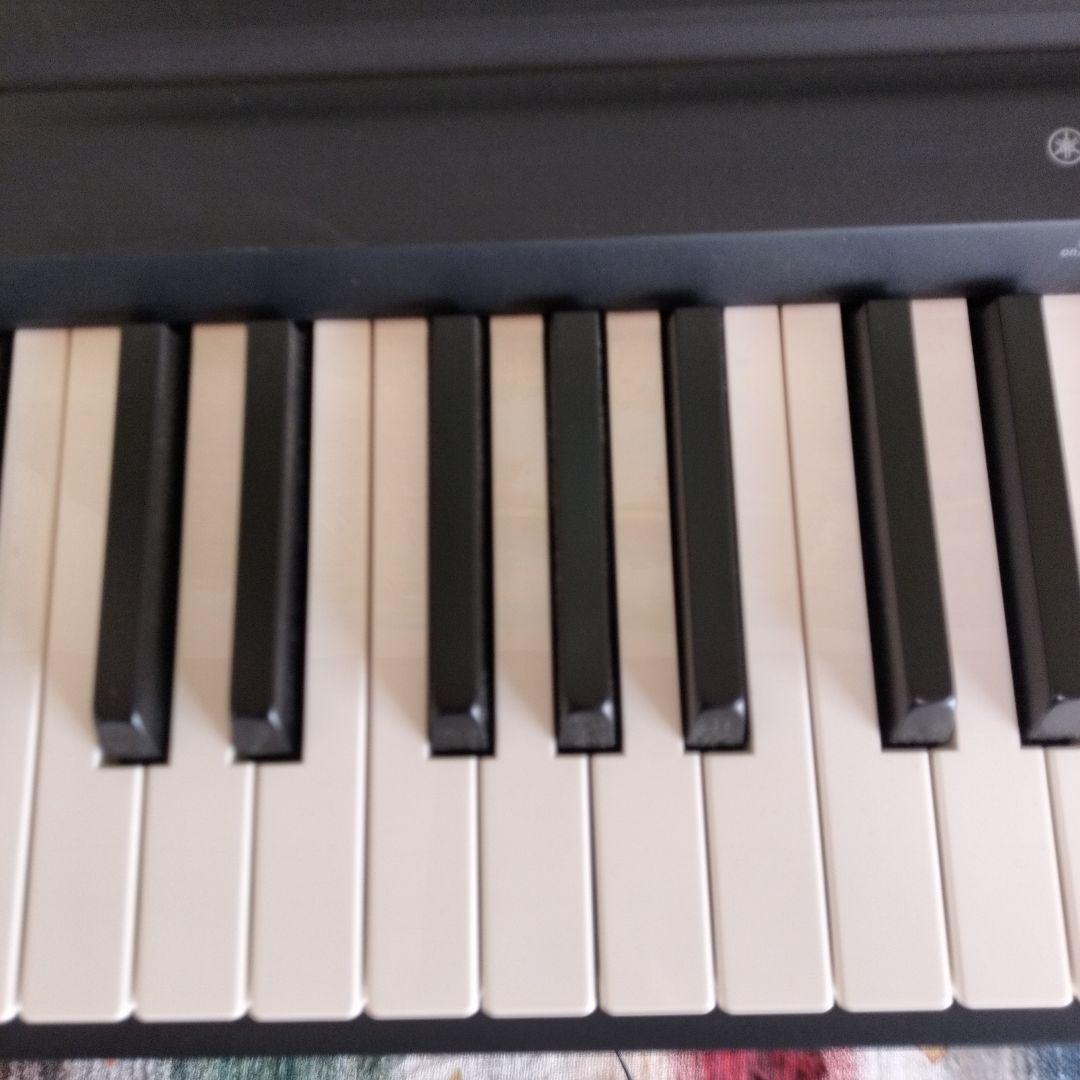 ♦ヤマハ電子ピアノ８８鍵盤 ♦譜面立て スタンド ✔椅子無し