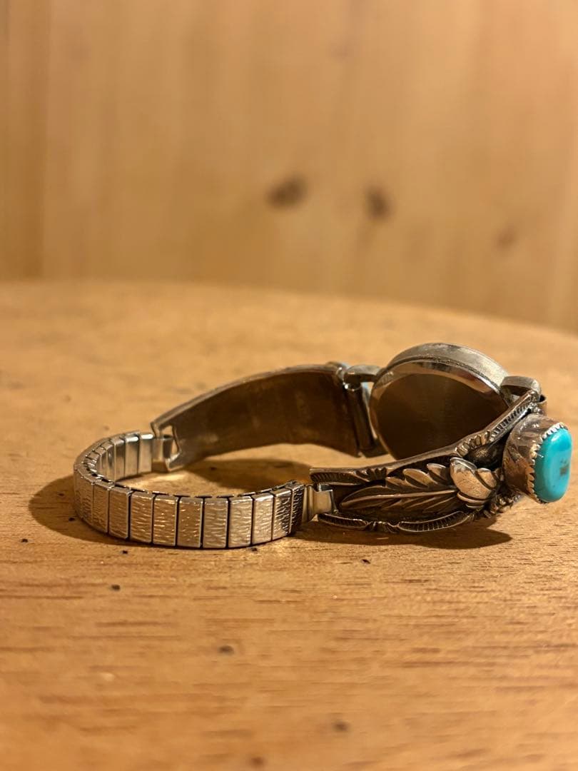 ターコイズ　インディアンジュエリー　ヴィンテージ稼働腕時計