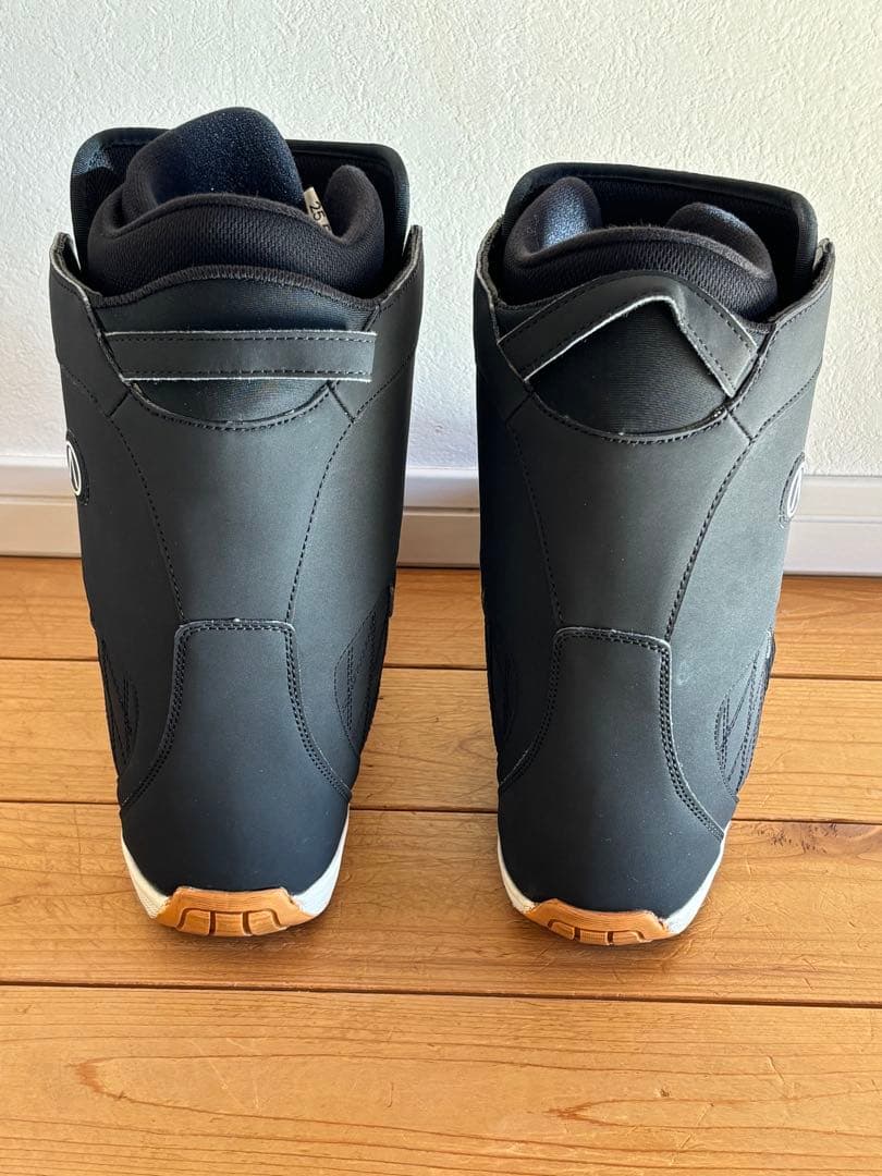 エアボーン　ARBN nature スノーボードブーツ ブラック　25.5