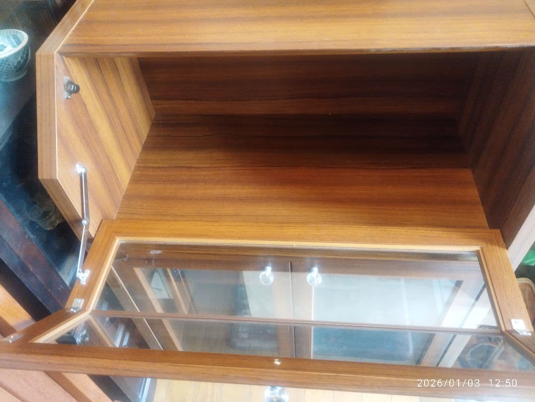 aikoさん専用　サイドボ−ド　キャビネット　ショ−ケ−ス