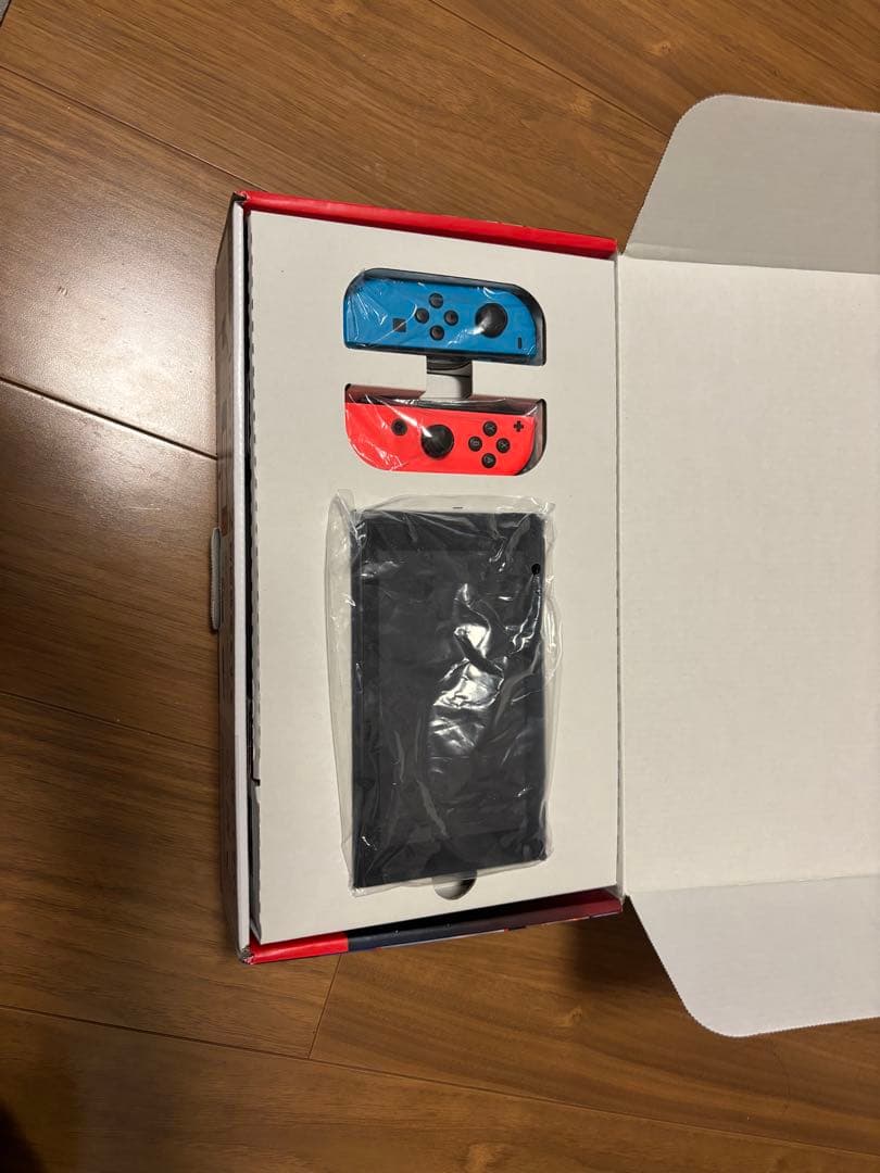 pacificさん専用NintendoSwitchネオンブルー/ネオンレッド本体