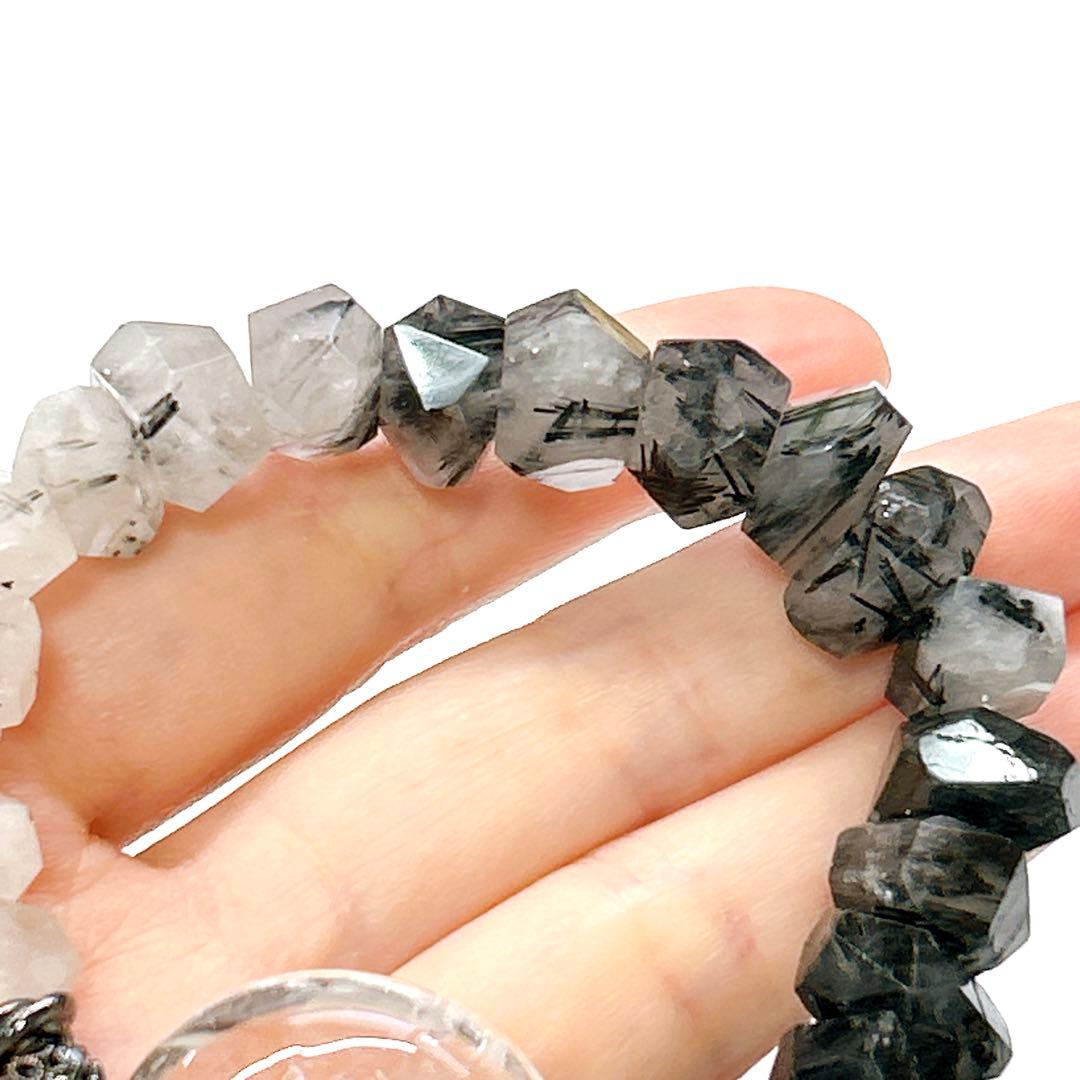 クォーツインクォーツとブラックテルマリンルチル　フリーフォーム