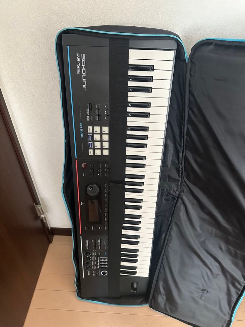 Roland juno ds 61+ Roland専用ケース + スタンド