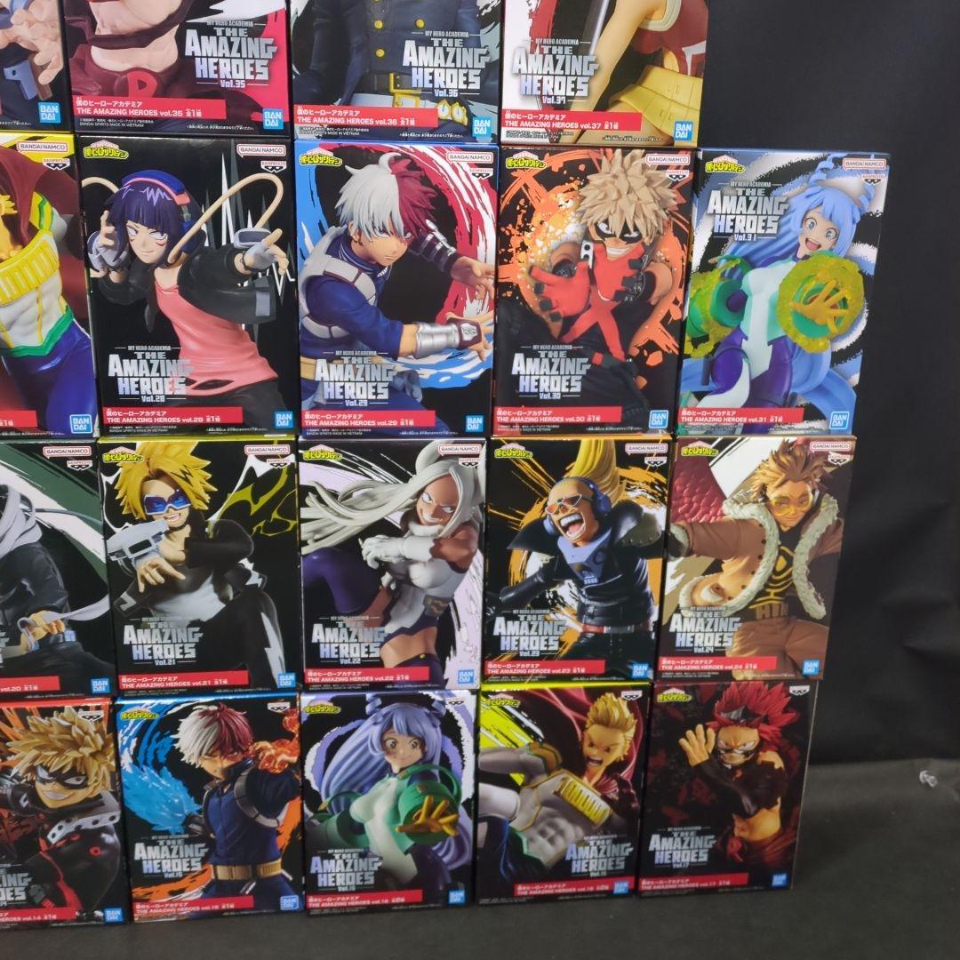 ヒロアカ　波動ねじれ　トガヒミコ　麗日お茶子　緑谷出久　爆豪勝己　轟　フィギュア