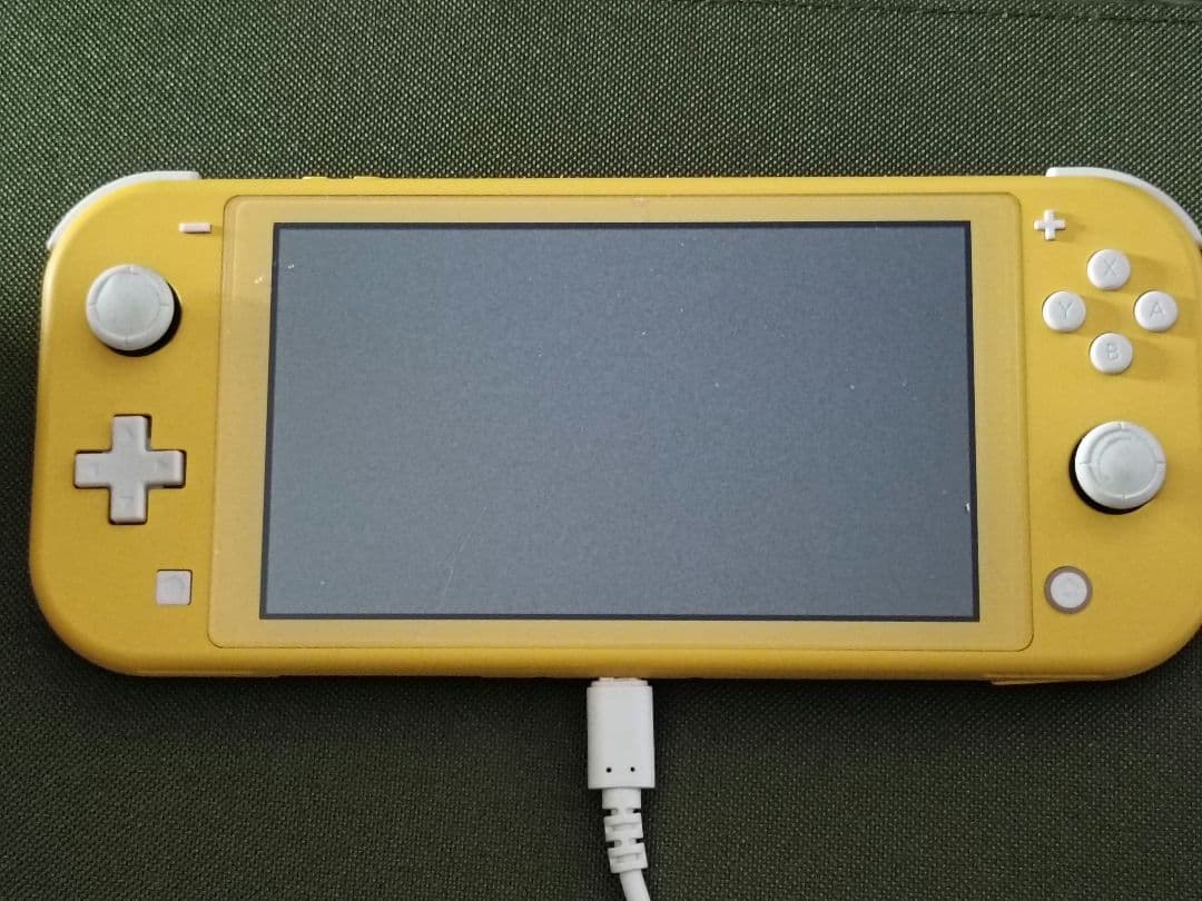 Nintendo Switch Lite イエロー