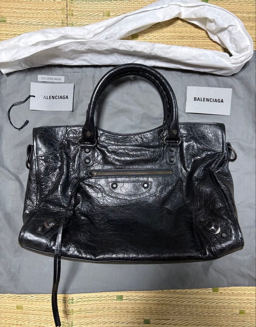 使用3回程度　バレンシアガ　Le City バッグ ミディアム ブラック