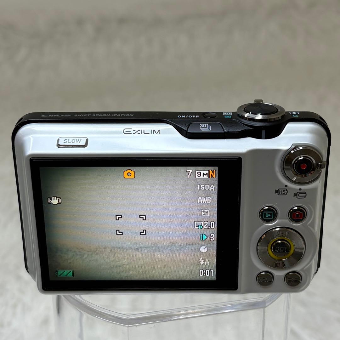 CASIO エクシリム　EX-FC100 充電器　箱　ホワイト　コンデジ　動作品