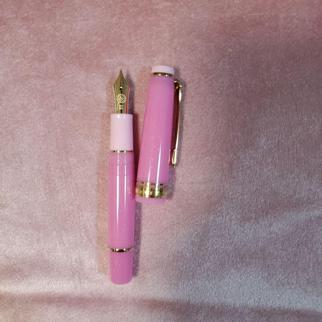 誕生石×誕生花の万年筆　トルマリン/ガーベラ