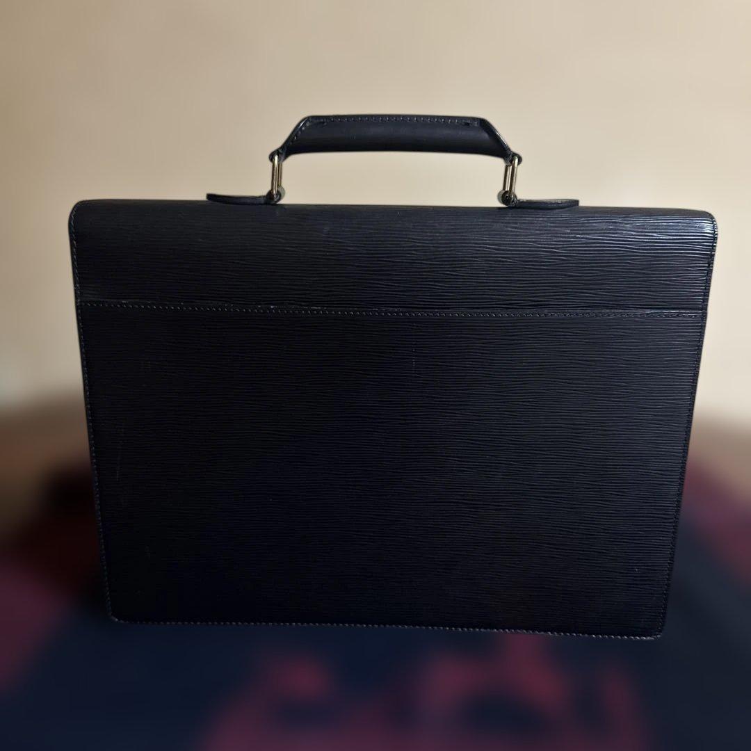 訳ありLouis Vuitton ビジネスバック　エピ　コンセイエ　BLACK