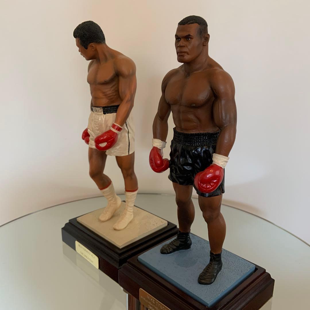 アリとタイソンのフィギュア