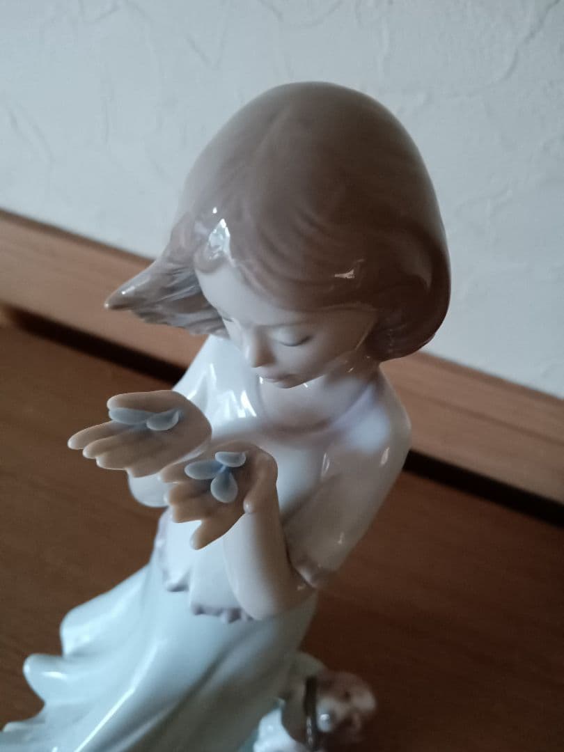 リヤドロ　風に託して