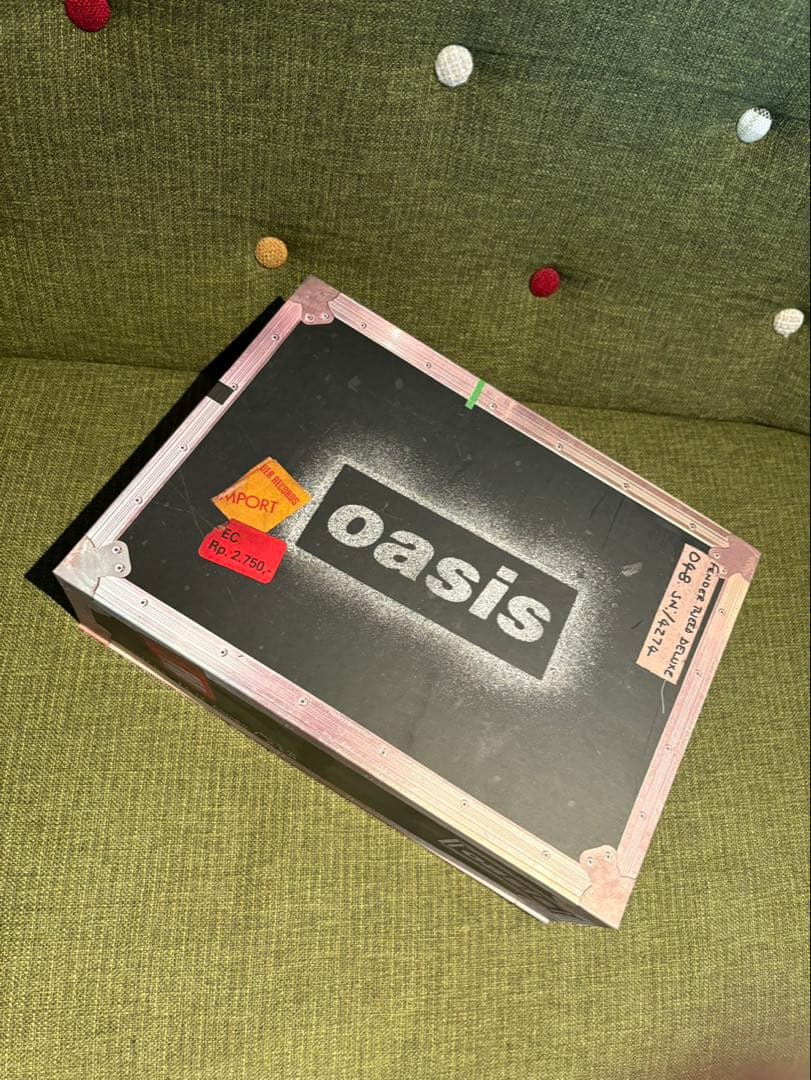 oasis live '25 Cardiff限定 vip box