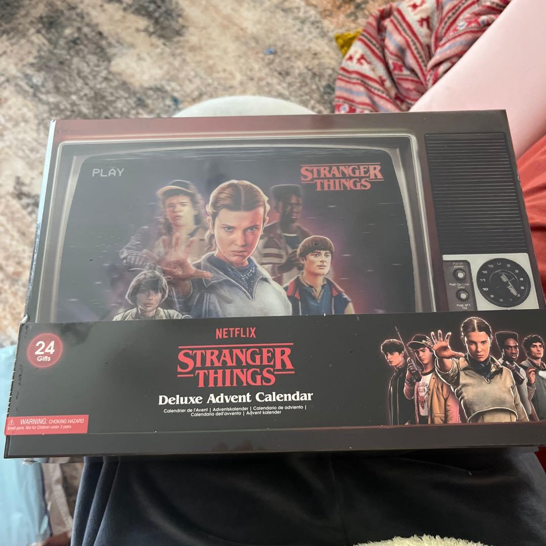 SF・ファンタジー・ホラー Stranger Things Deluxe Advent Calendar