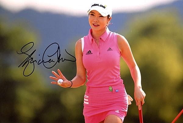 国内女子プロゴルファー　アン・シネ    証明書付き　直筆サイン入りフォト