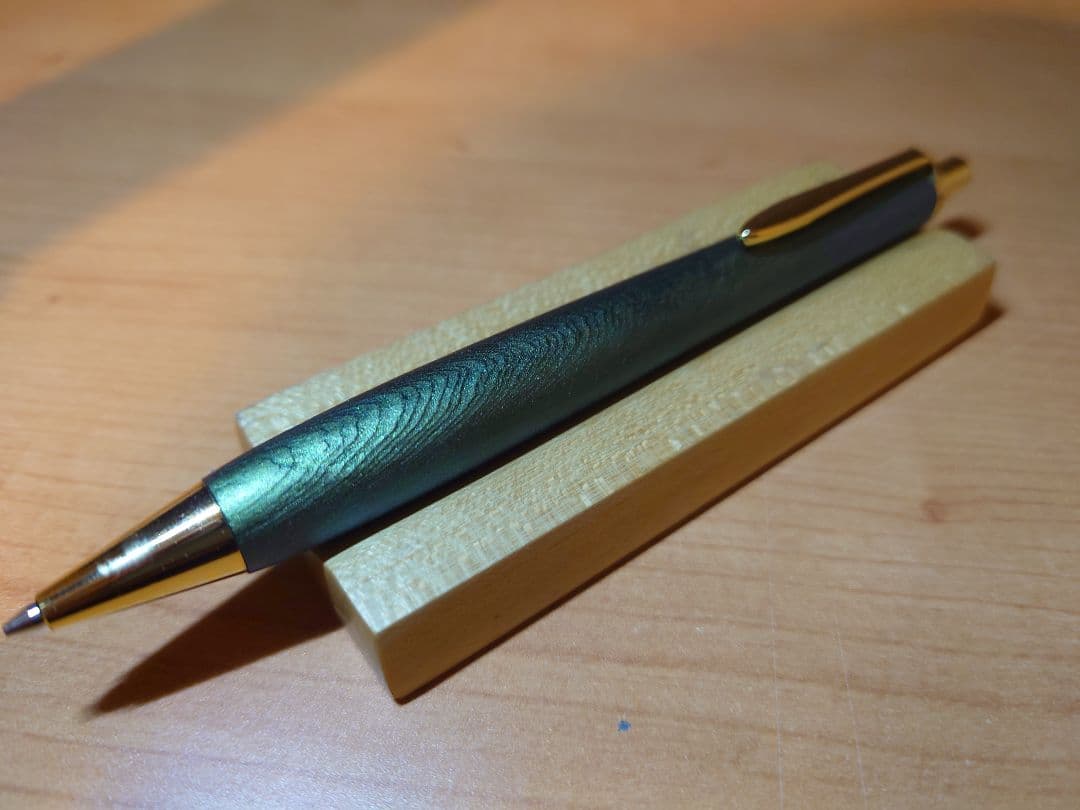 木軸ペン工房　金杢犀　シャープペンシル　細軸　漆塗り