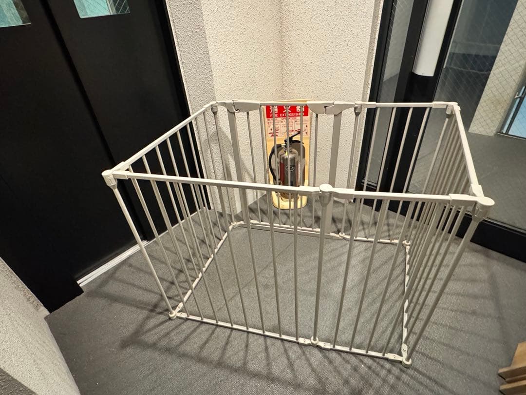 City Dog ホワイトペットプレイペン 6枚パネル（ノーマルサイズ）