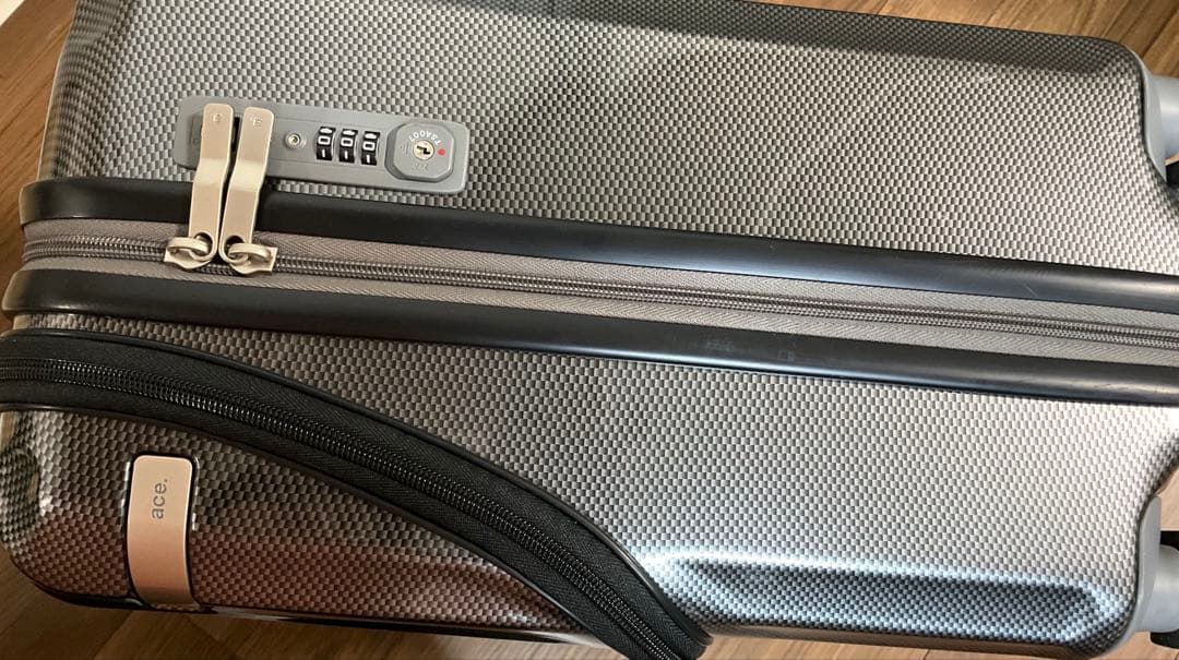 ace パリセイド　キャリーケース　機内持込可　TSAロック