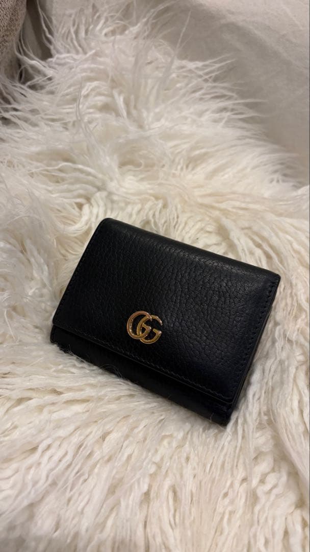 Gucci ブラックレザー 三つ折り財布