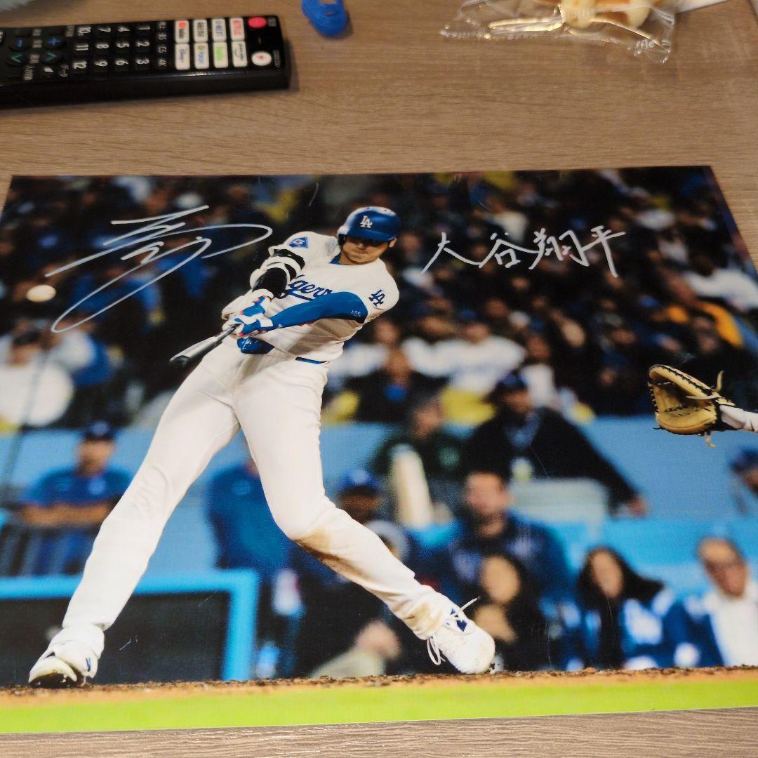 休日セール　大谷翔平選手　直筆サイン入り　写真　非売品　ドジャース