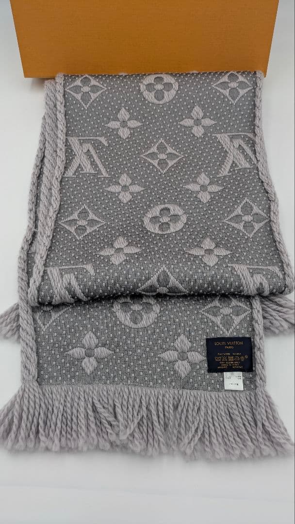 LOUIS VUITTONルイヴィトン＊モノグラム マフラー / ストール
