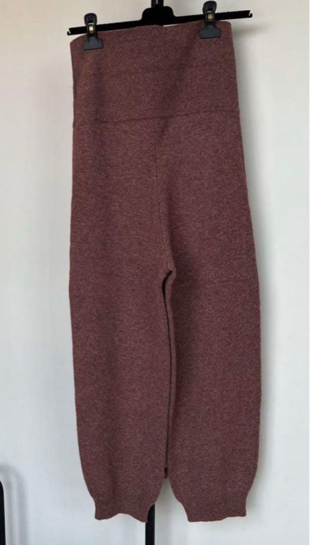 HERMESエルメスパンツ　ニット ハイウエスト