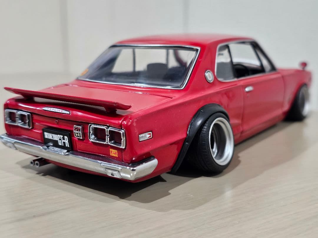 京商　1/18　日産　スカイライン　GT−R 　(KPGC10)