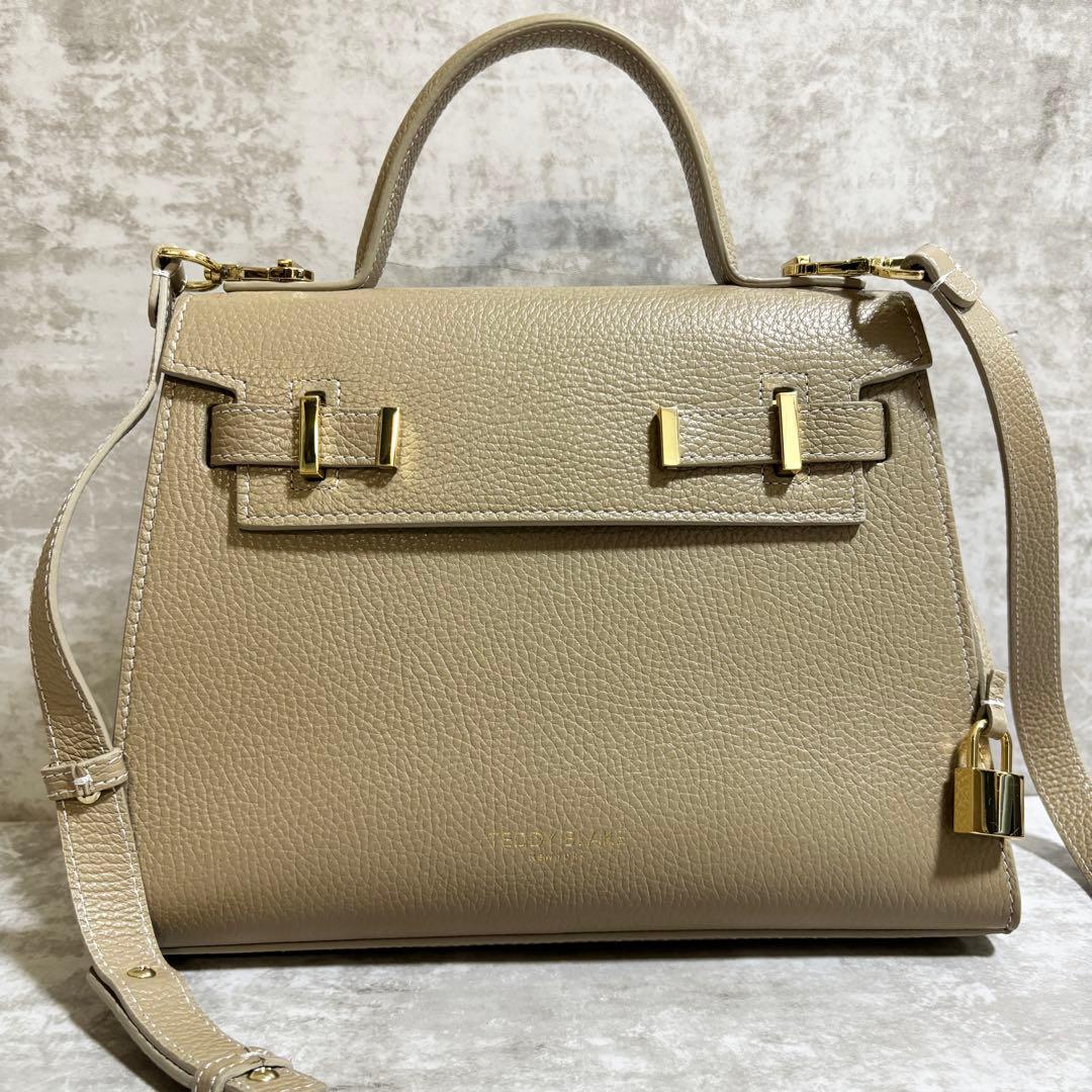 H291 未使用級✨ テディブレイク　ハンドバッグ　2way レザー　チャーム