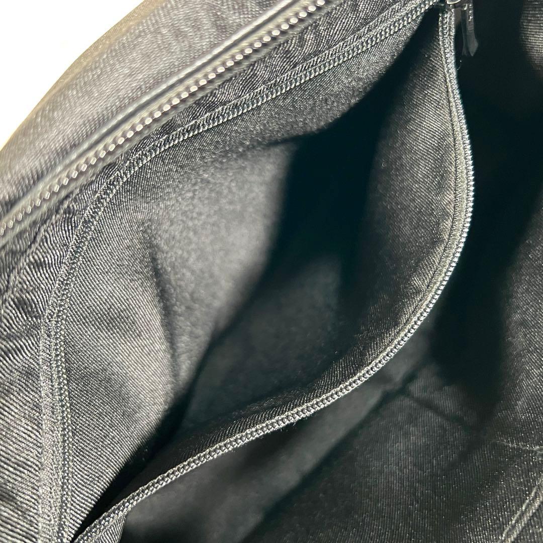 極美品　ear PAPILLONNE ショルダーバッグ ワイド　ダルメシアン