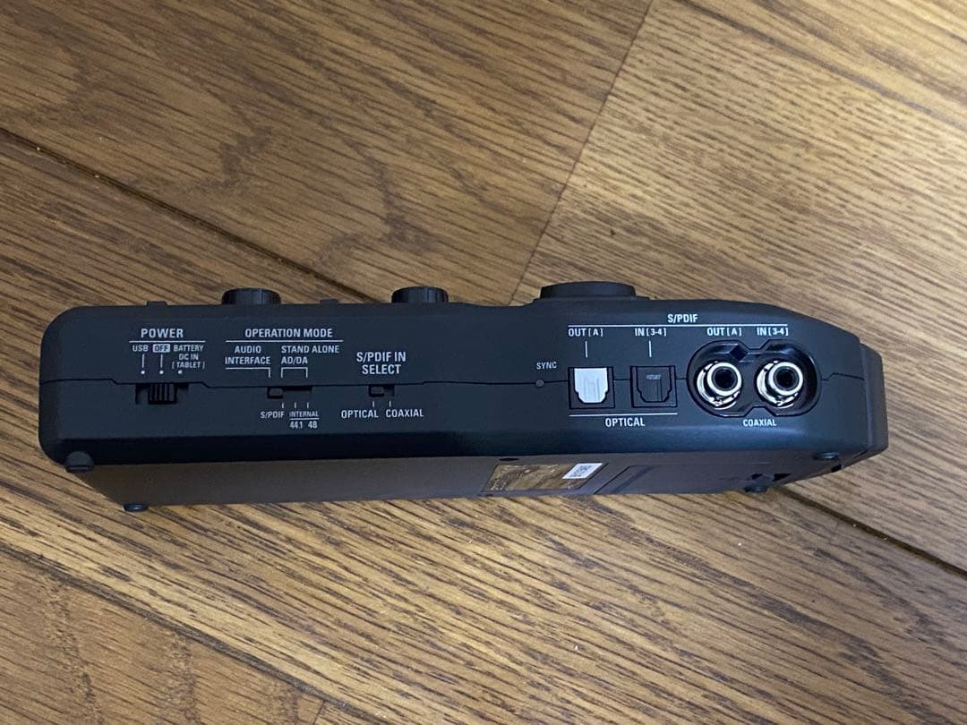 ZOOM U-44 オーディオインターフェイス