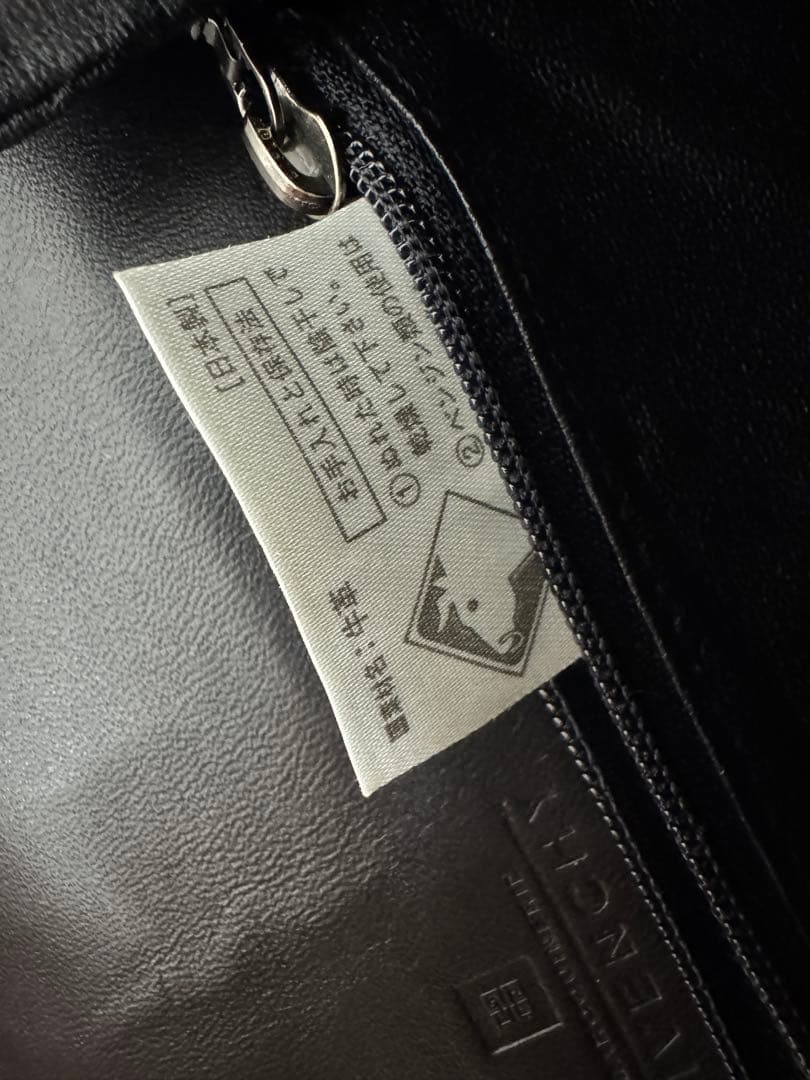 美品 ジバンシー 4G ステッチ ロゴ フルフラップ レザー ハンドバッグ